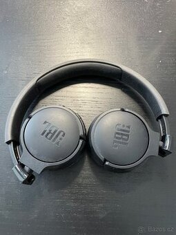 Sluchátka JBL TUNE 670NC