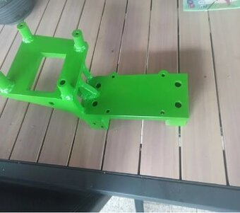 Základna vzduchového kompresoru JOHN DEERE L169220