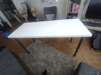 Psací stoly IKEA Lagkapten/Adils. Podložky ke stolu ZDARMA