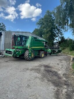 Sklízecí mlátička John Deere WTS 9640i HM
