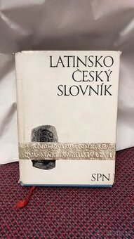 Latinsko český slovník