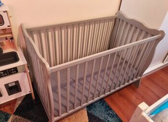 Dětská postýlka šedá