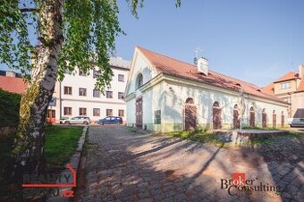 Prodej, domy/památka/jiné, 250 m2, Smetanova 172, Střed, 337