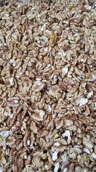 Vlašské loupané ořechy