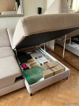 Rozkládací pohovka s úložným prostorem