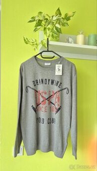 Šedý pánský svetr s nápisem