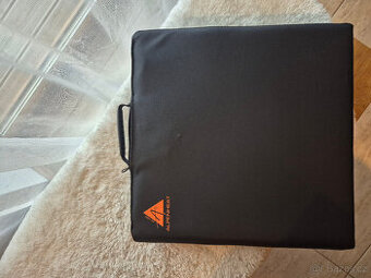 Vyhřívaný podsedák pro myslivce