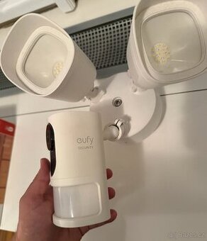Eufy Floodlight Camera Bílá