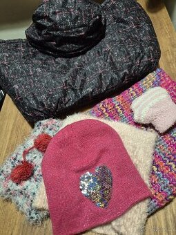 Zimní bunda velikost 164, 3x nákrčník, čepice a rukavice