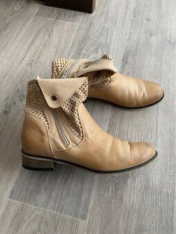 Kožené kotníčkové boty vel. 40