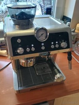 Kávovar DeLonghi La Specialista EC9335.M
