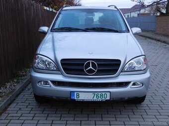 Mercedes Benz ML 270 CDI,4x4,Tažná zařízení 3,5T