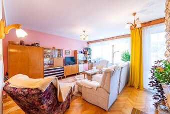 Sestava nábytku podle návrhu Jiřího Jiroutky (60. léta)