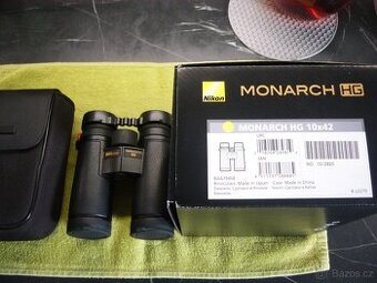 Dalekohled Nikon Monarch HG 10x42