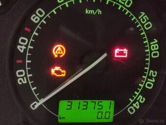 Škoda Octavia, 1,6, 75 kW, benzín. R. 2001