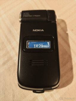 Mobilní tlačítkový telefon Nokia N93 - maketa