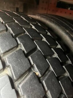 koupím 4ks záběrových, použitých pneu 285/70 R 19,5