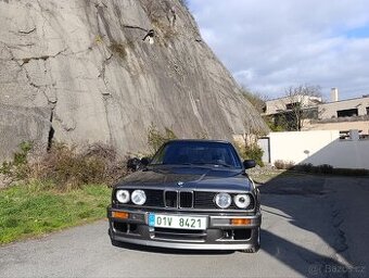 BMW E30 324D