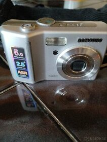 Prodám automatický fotoaparát Samsung S630 - 1