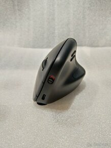 HP 925 Ergonomic Vertical Mouse, Bluetooth a USB
