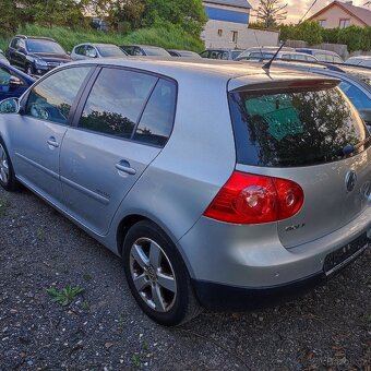 Volkswagen Golf 5 V 1.4 Mpi 59 KW UNITED 8/2008 127 tkm