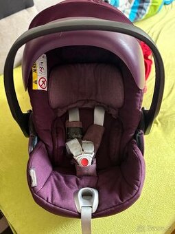 Autosedacka-vajicko-za Pampers 2 pleny