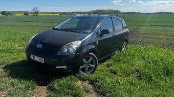 Toyota Corolla Verso - 1
