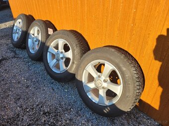 235/65R17 VW Touareg 2011 sada zimních alu kol