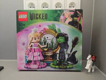 NOVÉ LEGO Wicked 75682 Elphaba & Glinda Figures