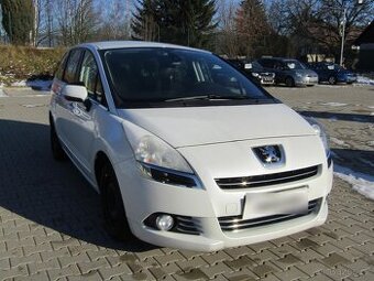 Peugeot 5008 1.6HDi , 82 kW nafta, 2011
