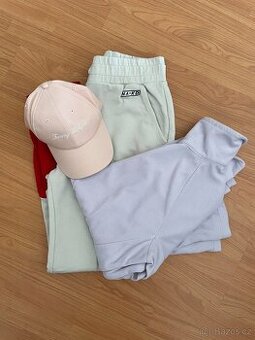 Set tepláky NA KD, mikina Columbia + kšiltovka