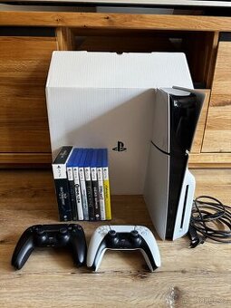 PS5 SLIM 1 TB s mechanikou, 2x ovladač, hry