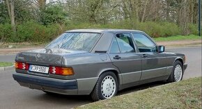 Mercedes W201 190E - blatníky, převodka řízení Sportline