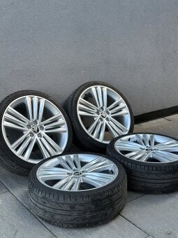 Škoda Sirius r18 5x100 215/35