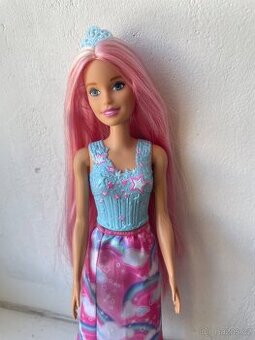 Barbie dlouhe vlasy