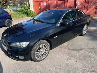 BMW E92 325i