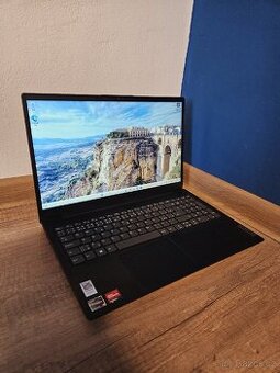 LENOVO - Ryzen 5300u, 8gb ram, 256gb ssd - ZÁRUKA