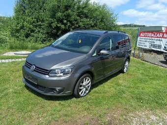 VW TOURAN 2,0 TDI DSG