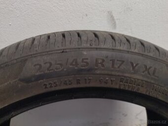 Letní pneu 225/45 R17 - 1