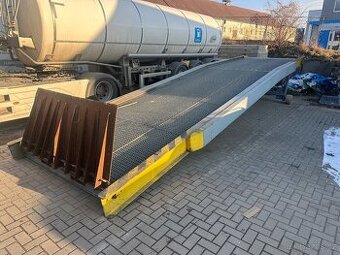 Mobilni najezdova rampa