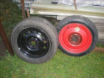 Plechové kolo R 15, rozteč 108 mm. Org. Ford