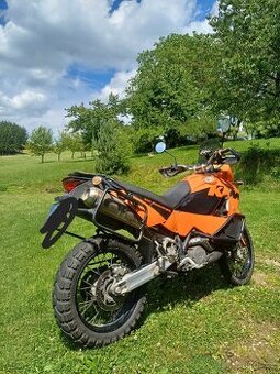 Ktm 950 adventure lc8