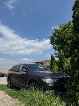 Škoda Superb 2.0 TDI (125 kW), r. v. 2010 – plná výbava