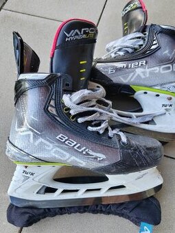 Hokejové brusle BAUER VAPOR HYPERLITE, vel. 6.0, Fit 1