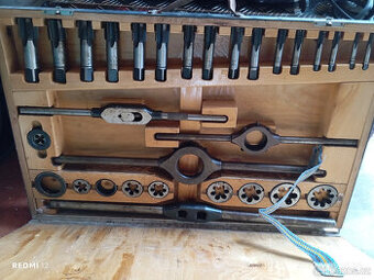 Sada závitníků NAREX TYP 23 89 18