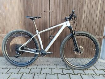 TREK PROCALIBER 9.8. - vše karbon   vel.: M/L