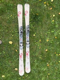 ROSSIGNOL TEMPTATION LYŽE + VÁZÁNÍ