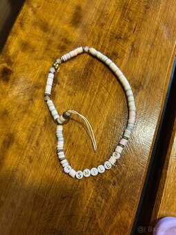 Pouzdro a šňůrka na mobil