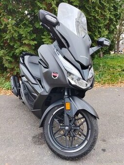 Prodám Honda forza 125