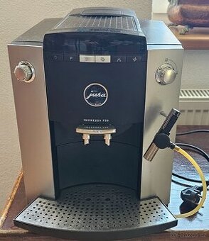 Kávovar Jura Impressa F50